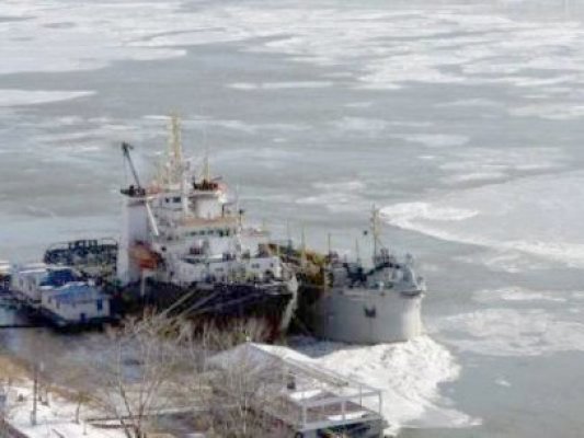 Gheaţa de la Sulina va fi spartă de un remorcher din Constanţa